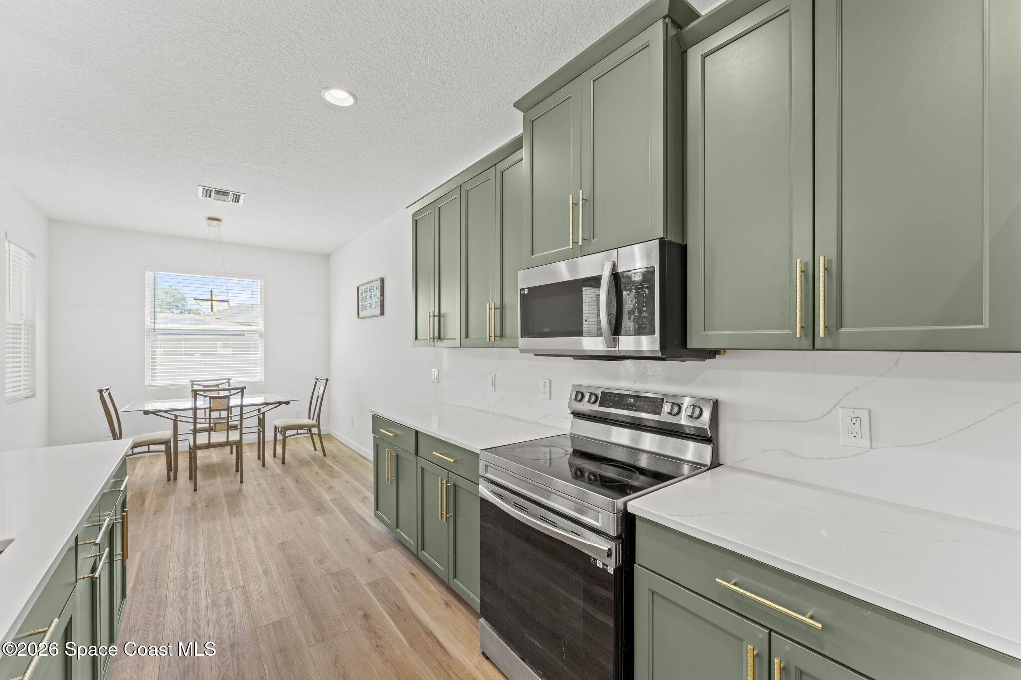 790 Haryestor Avenue SW