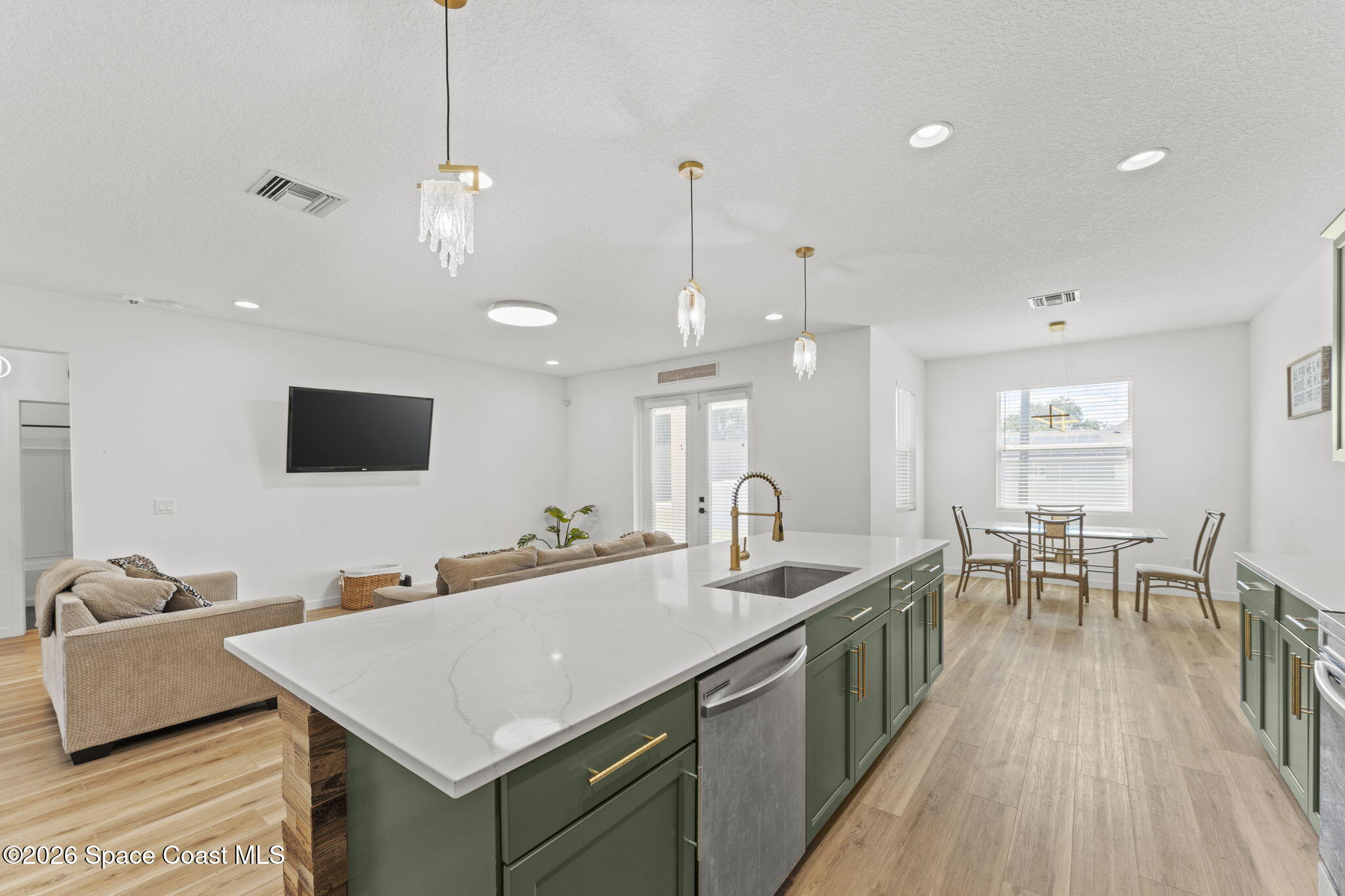 790 Haryestor Avenue SW