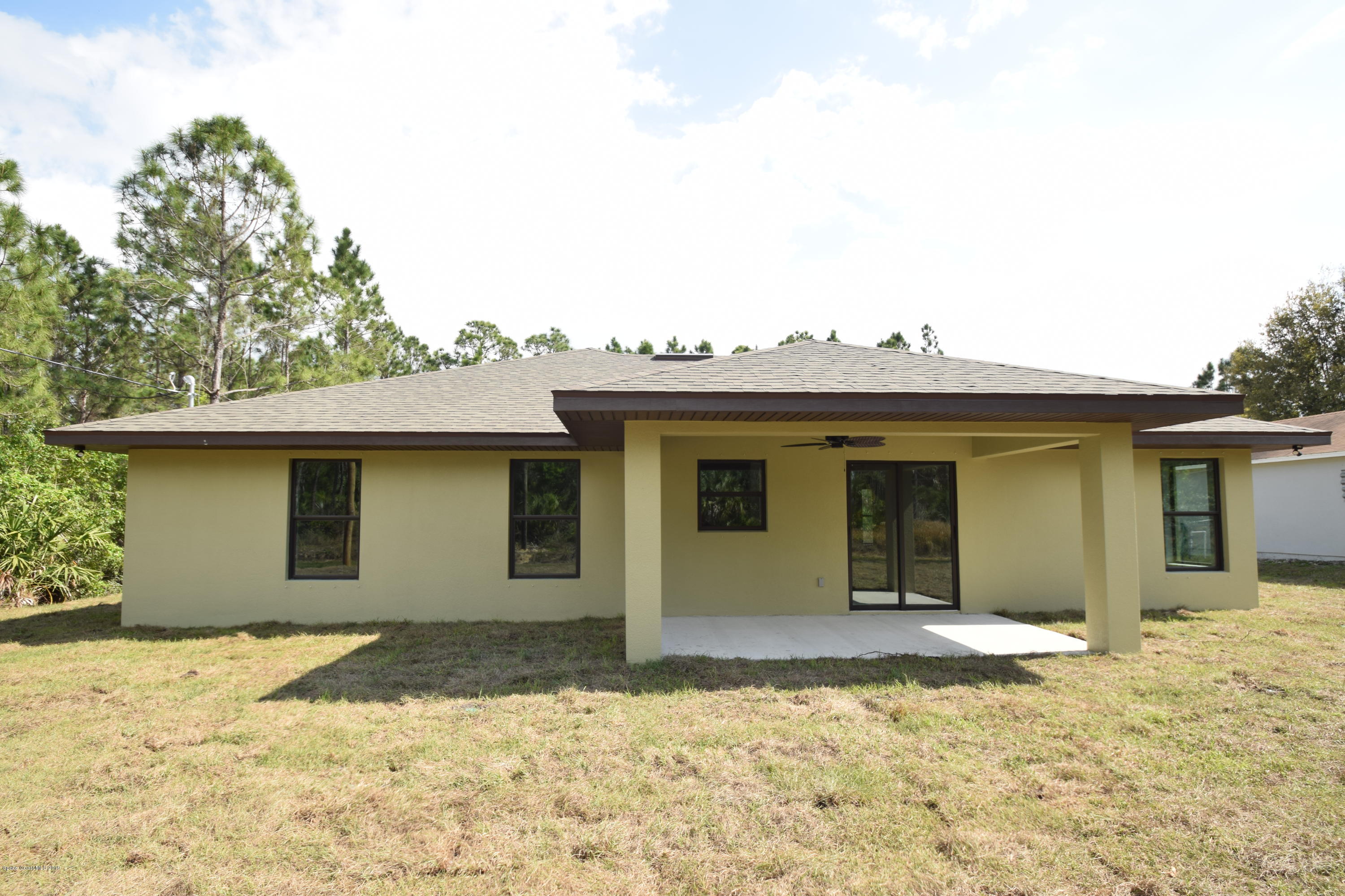 681 SE Tobias Street SE