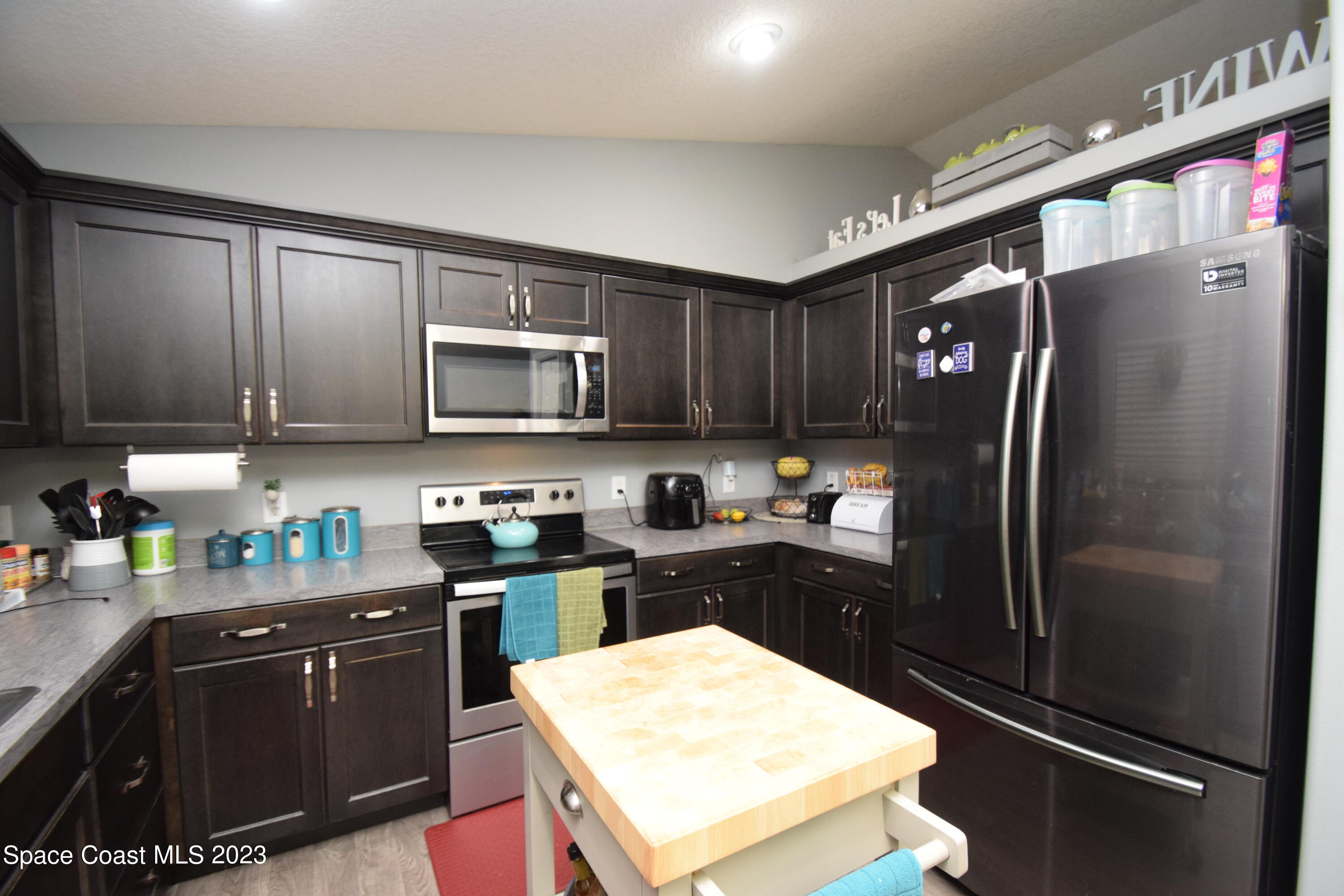 681 SE Tobias Street SE