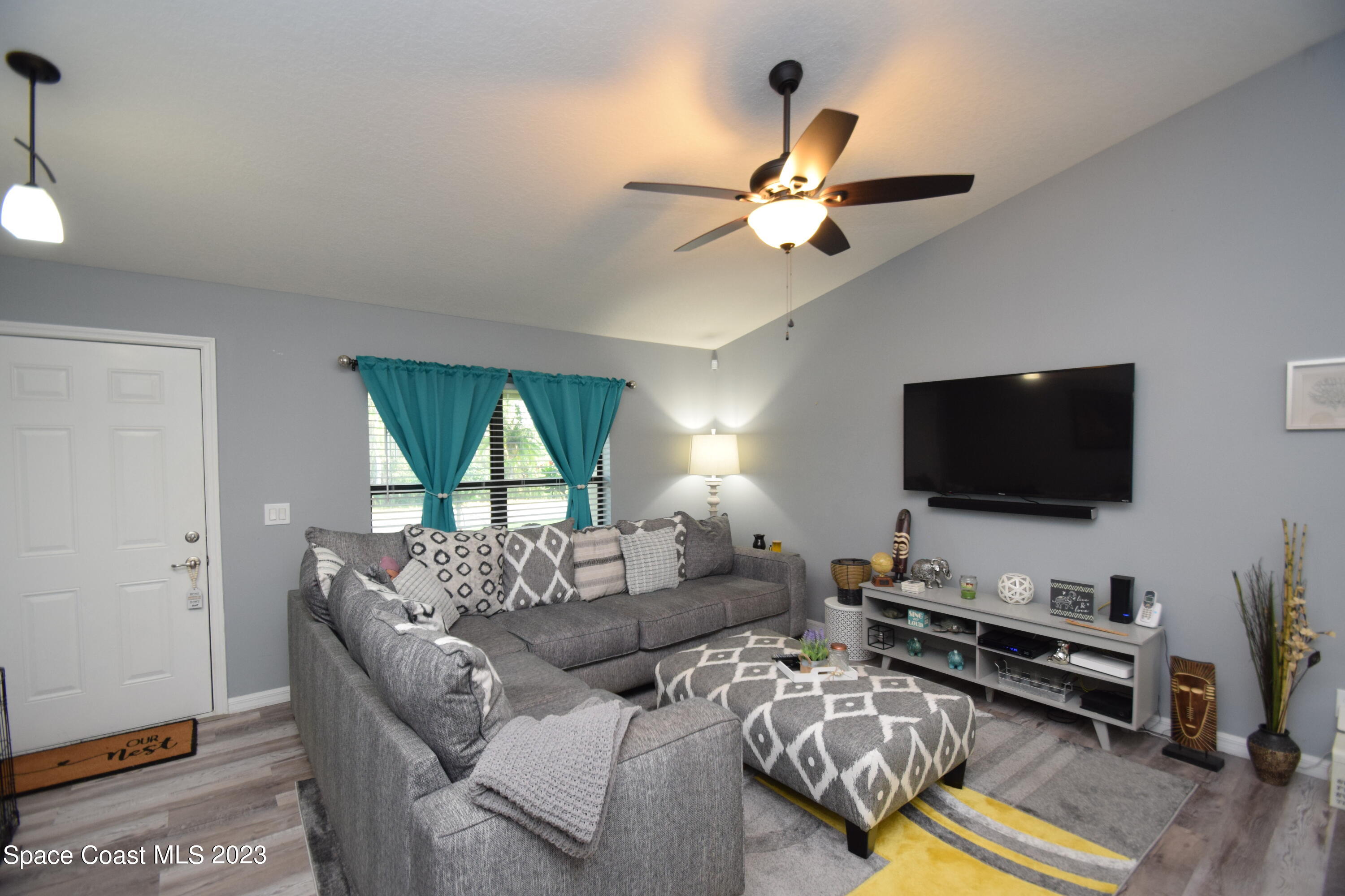 681 SE Tobias Street SE