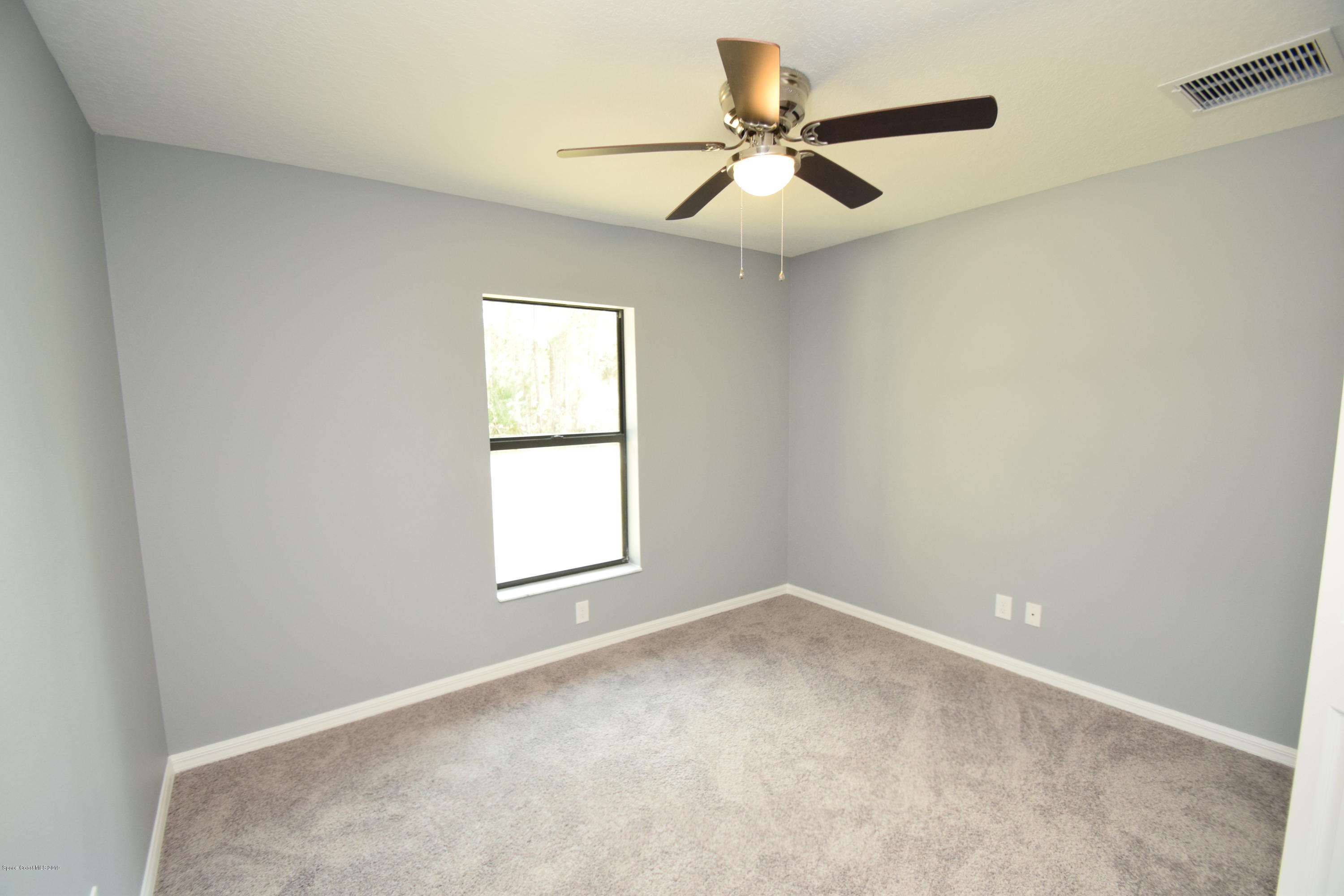 681 SE Tobias Street SE