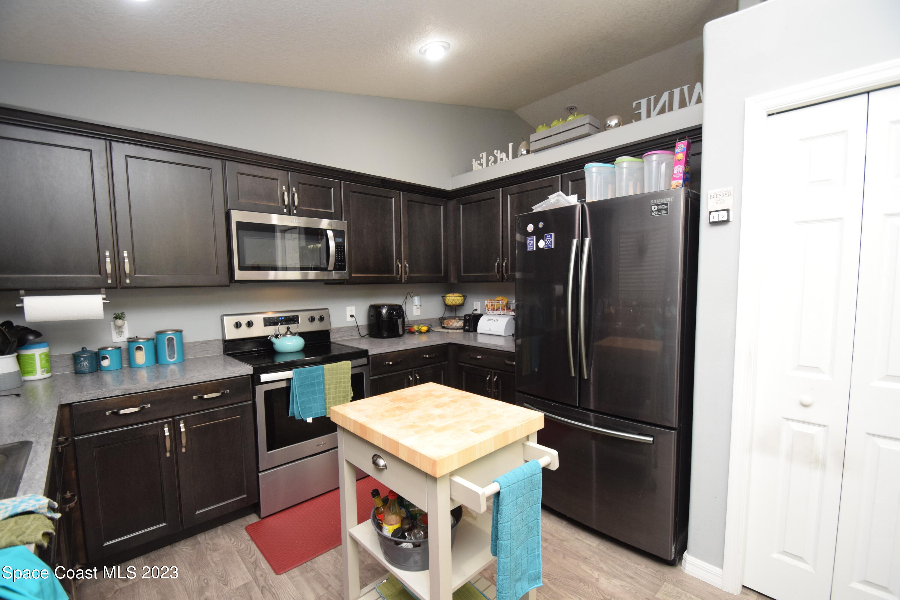 681 SE Tobias Street SE