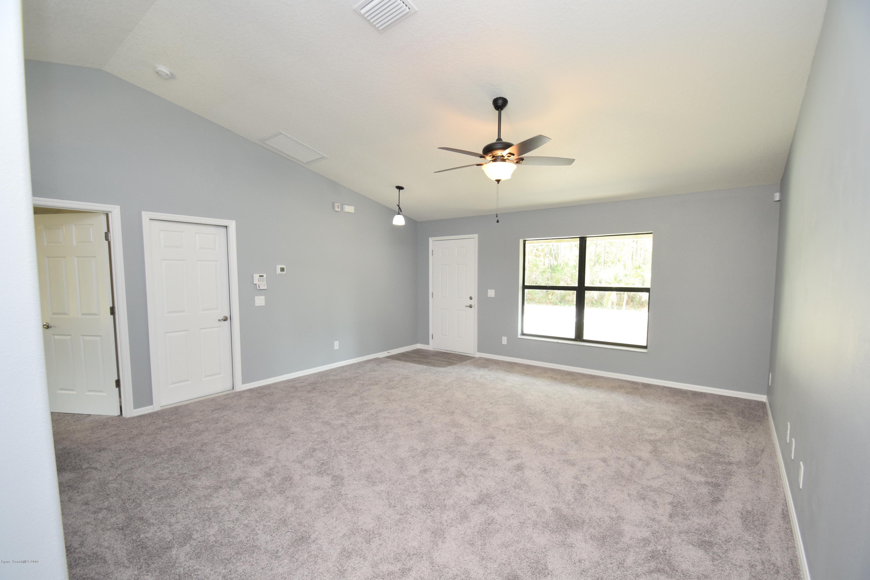 681 SE Tobias Street SE