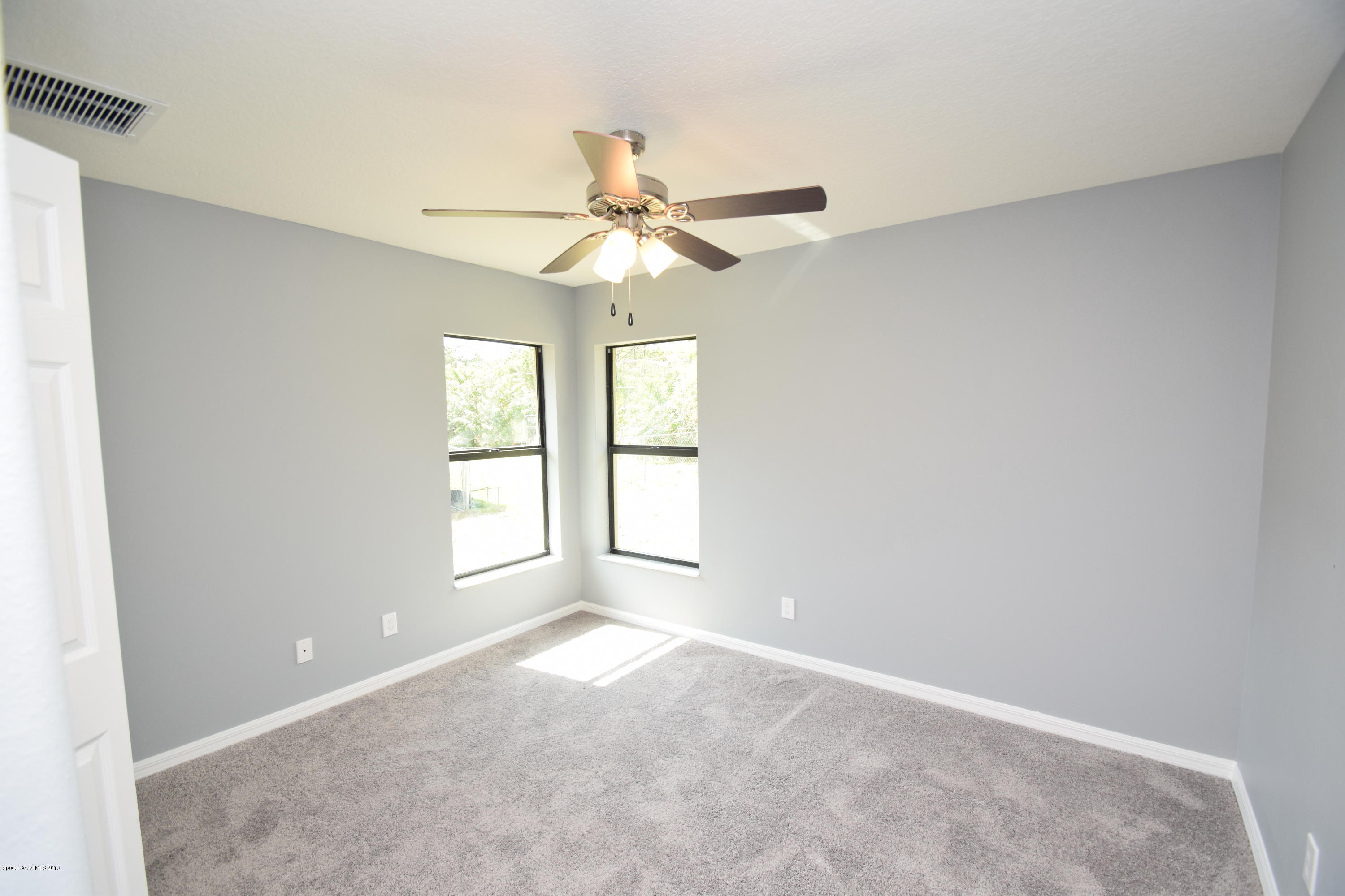 681 SE Tobias Street SE