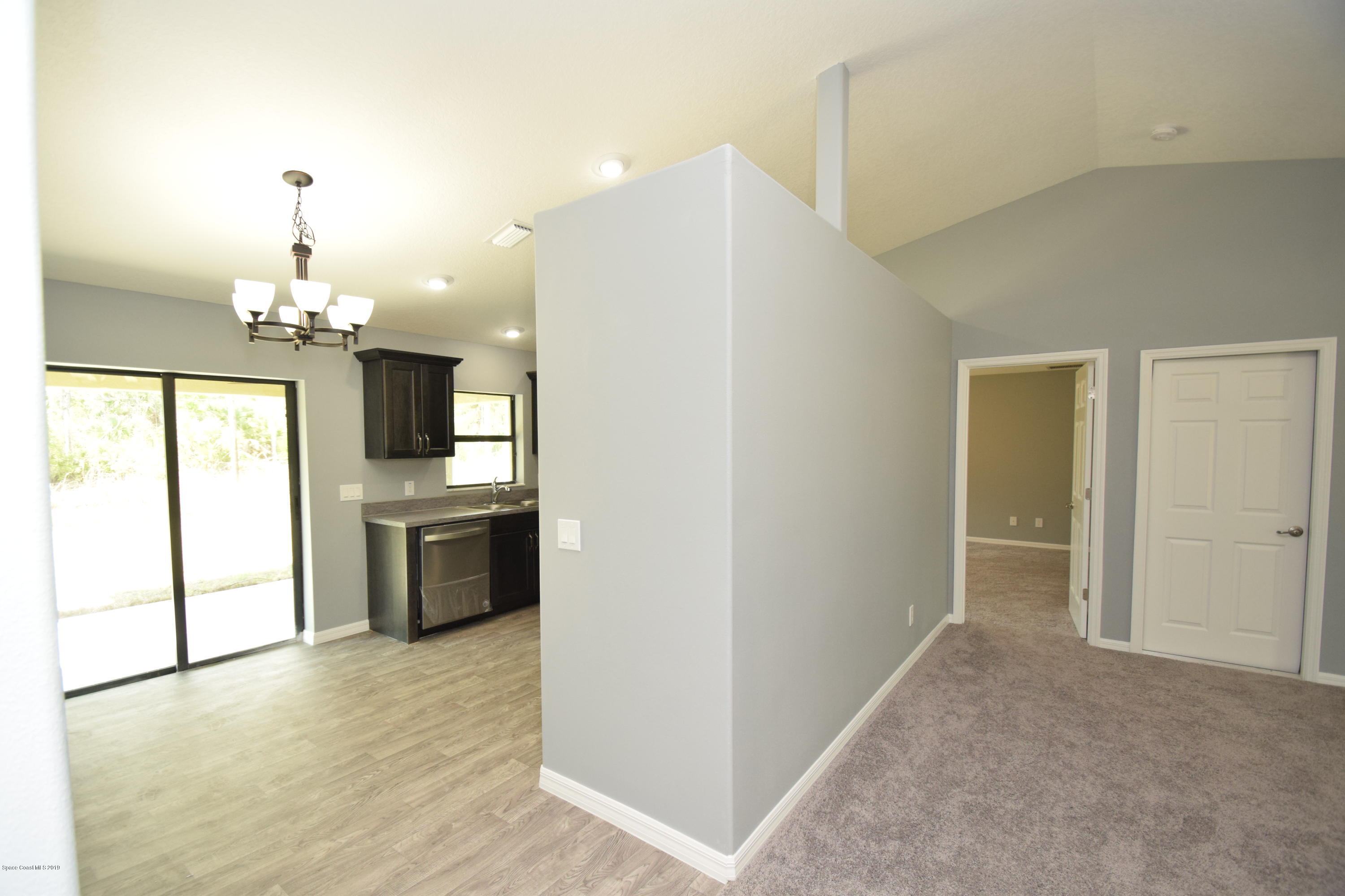 681 SE Tobias Street SE