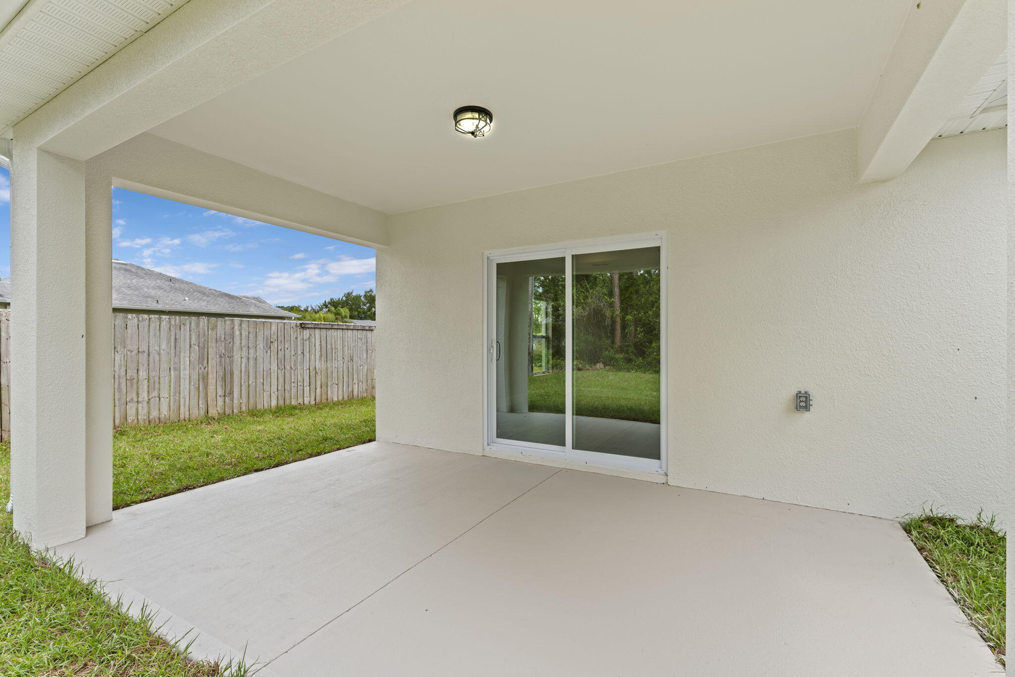 357 SW Galicia St Street SW