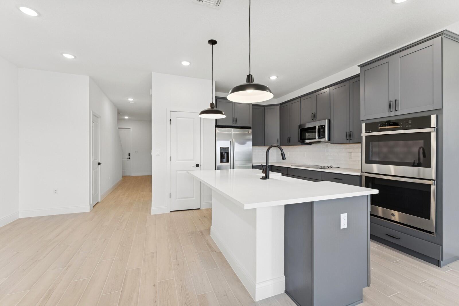 121 SE Birch Terrace 1157