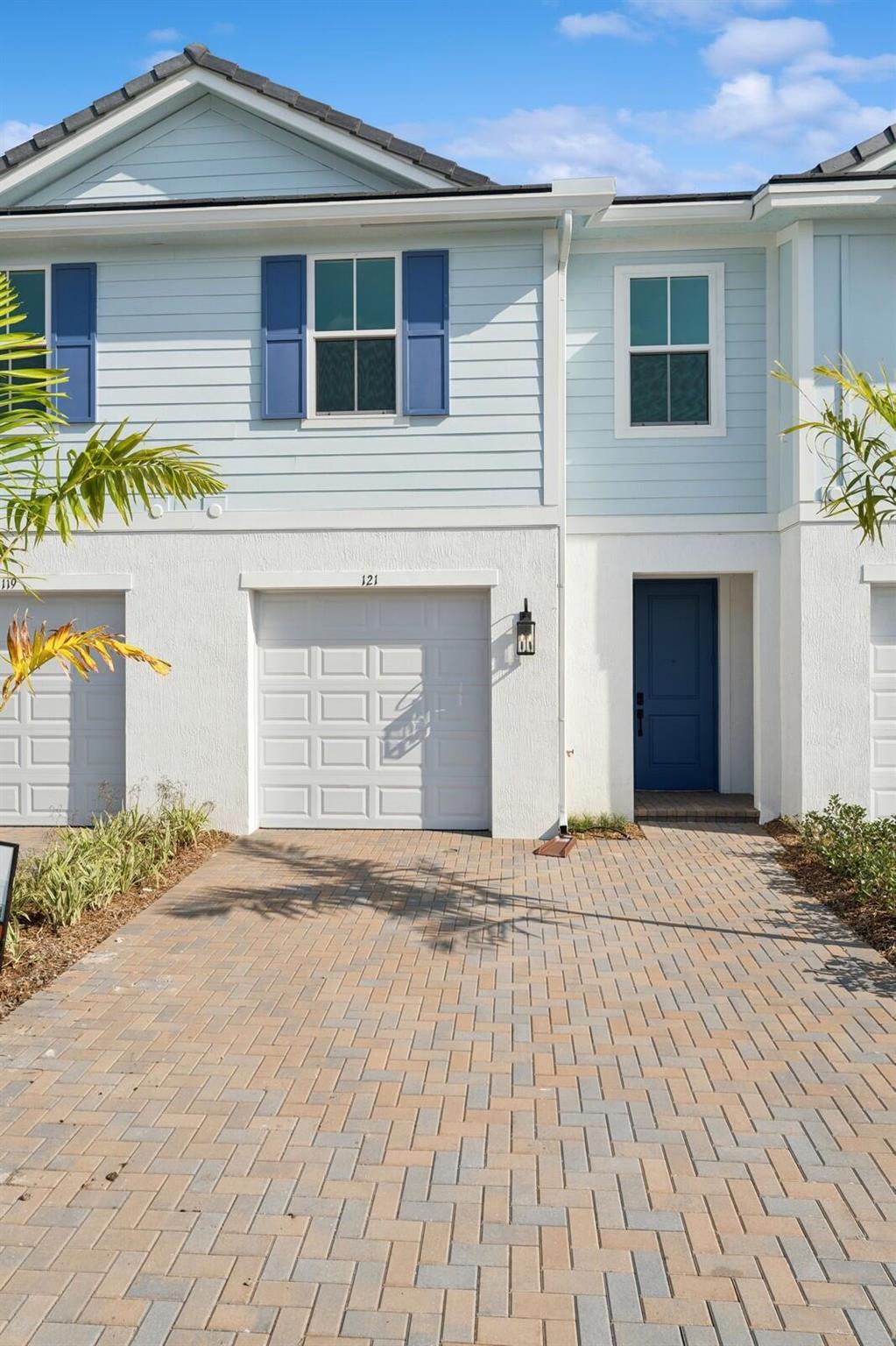 121 SE Birch Terrace 1157