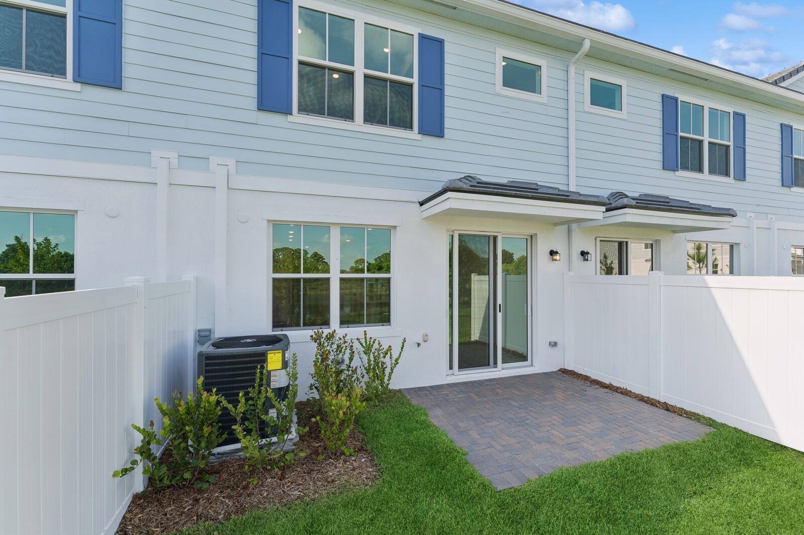 121 SE Birch Terrace 1157