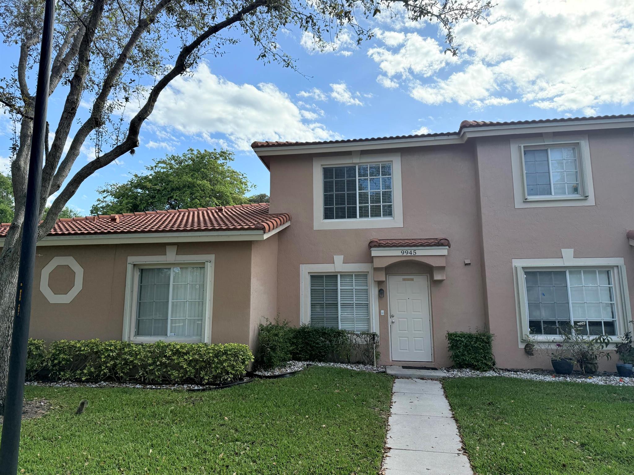 9945 Kamena Circle