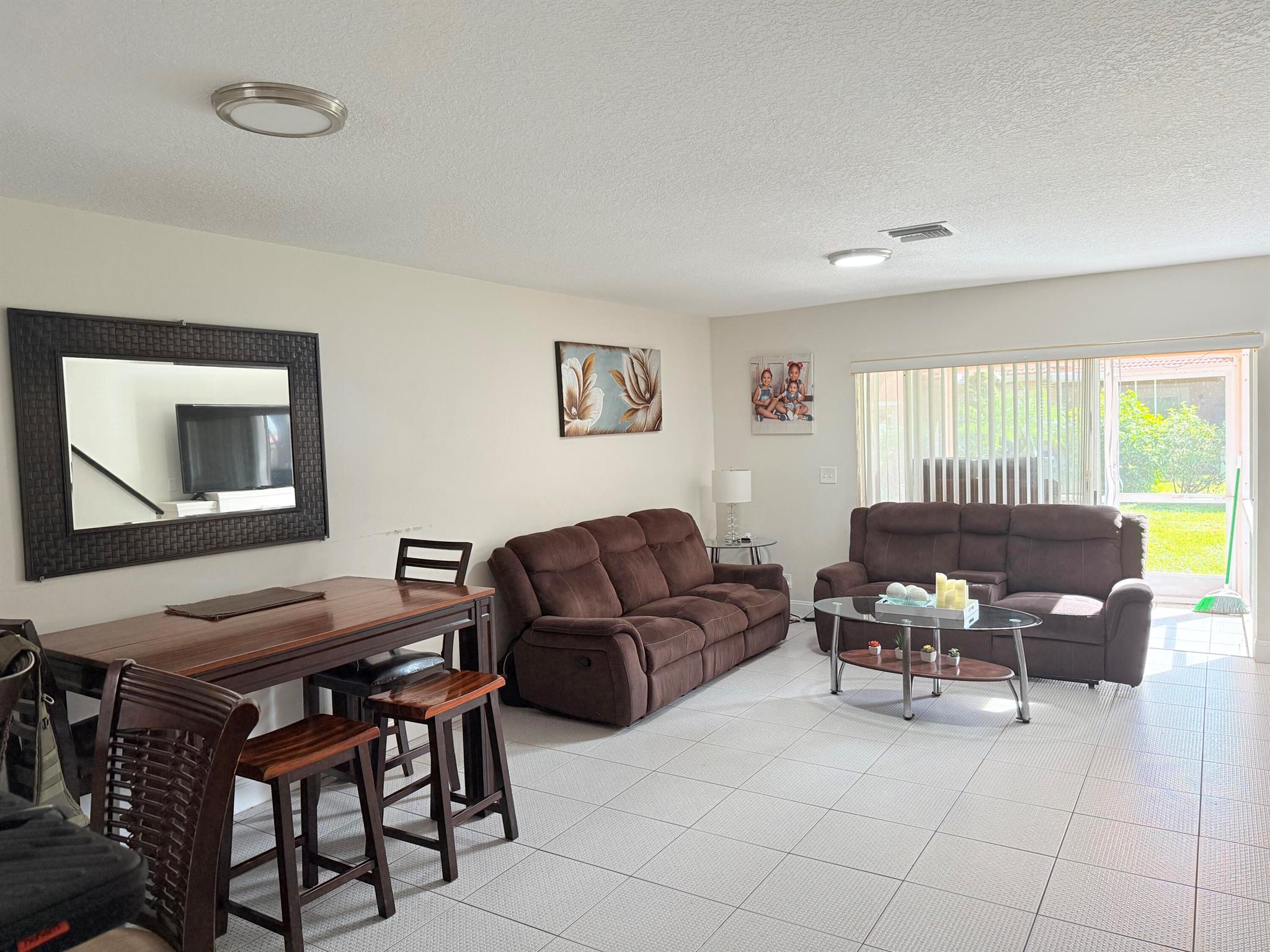9945 Kamena Circle