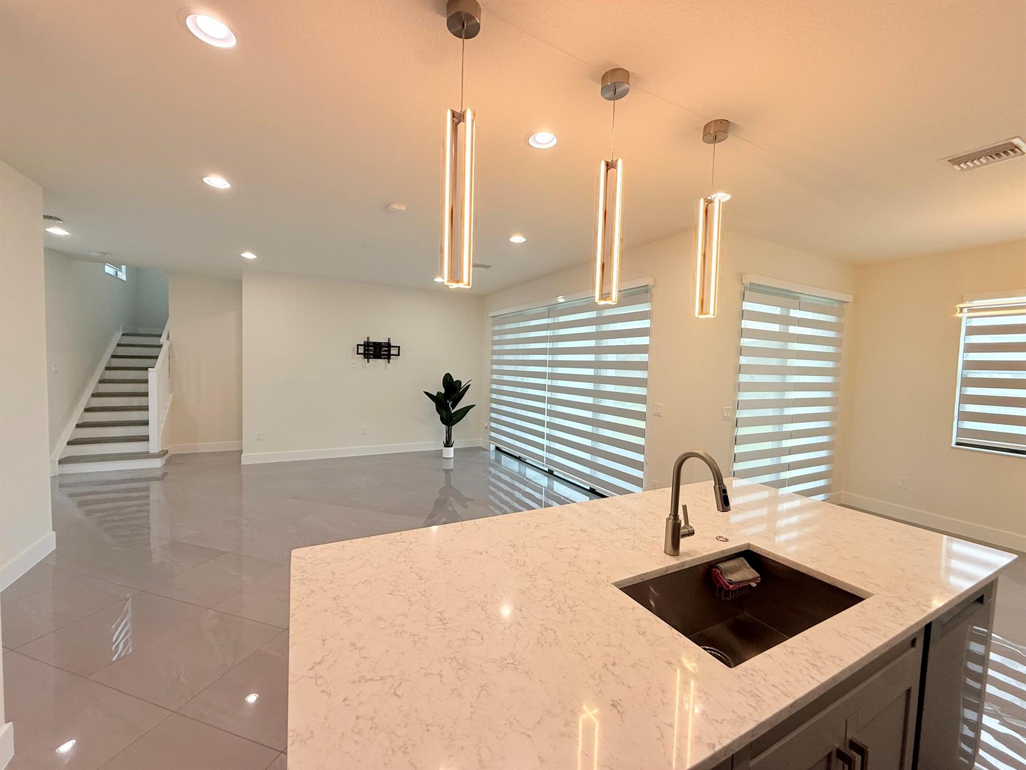7181 Villamar Way