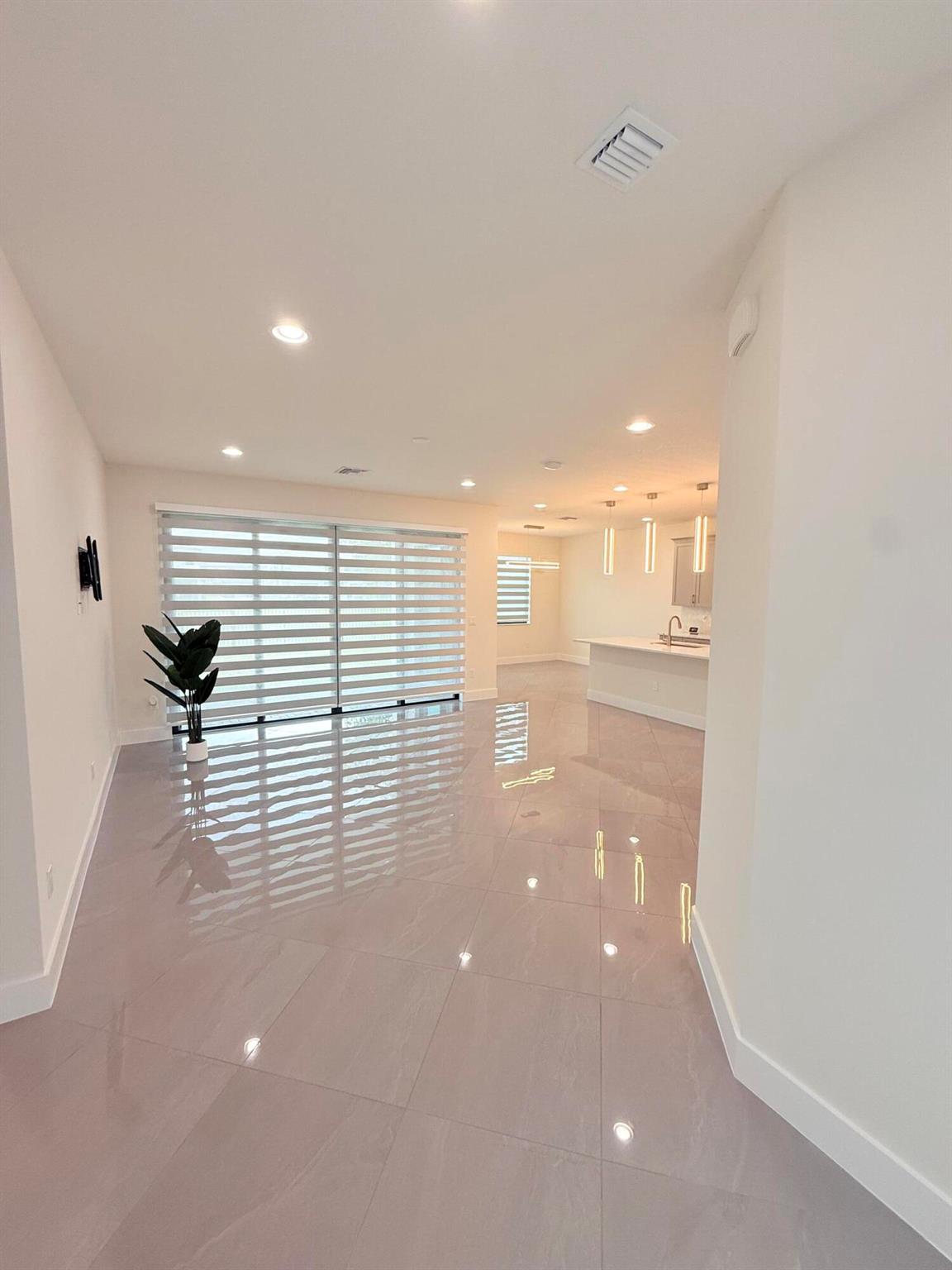 7181 Villamar Way