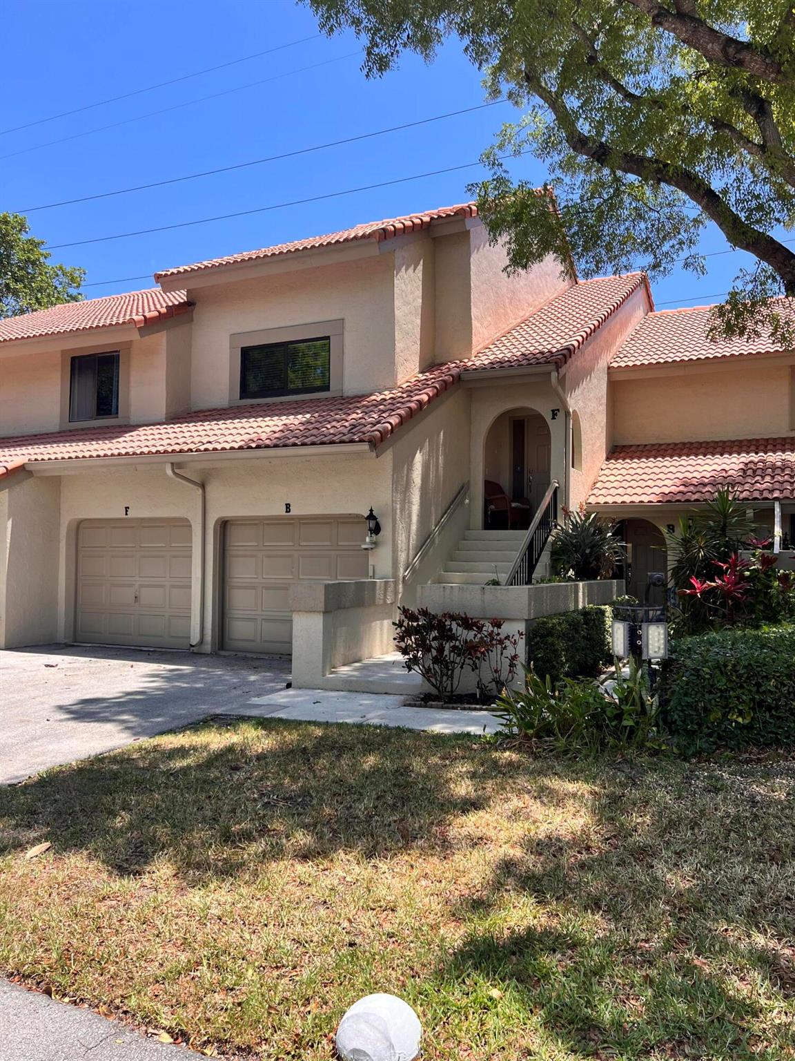 5650 Coach House Circle F