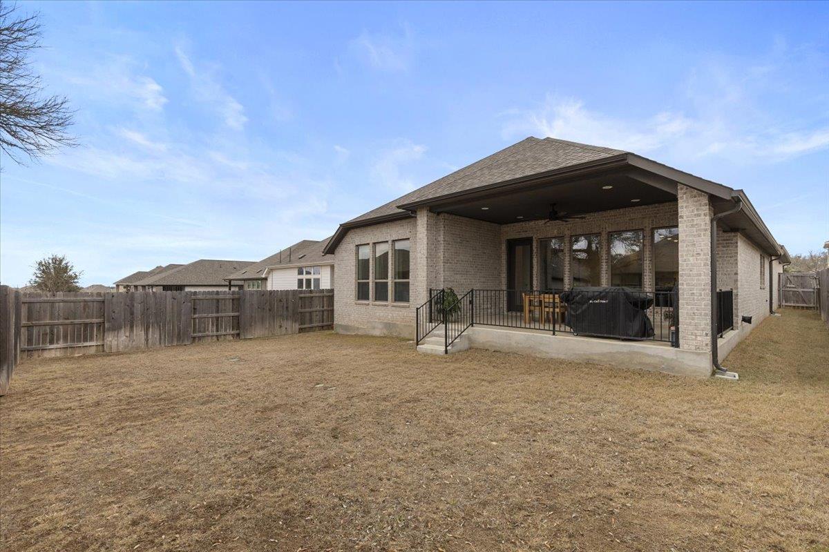 557 Jefferson DR