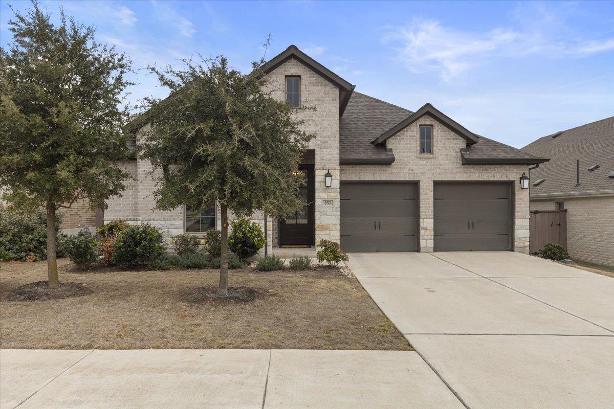 557 Jefferson DR