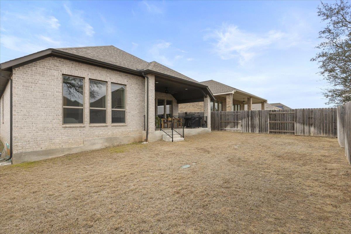 557 Jefferson DR