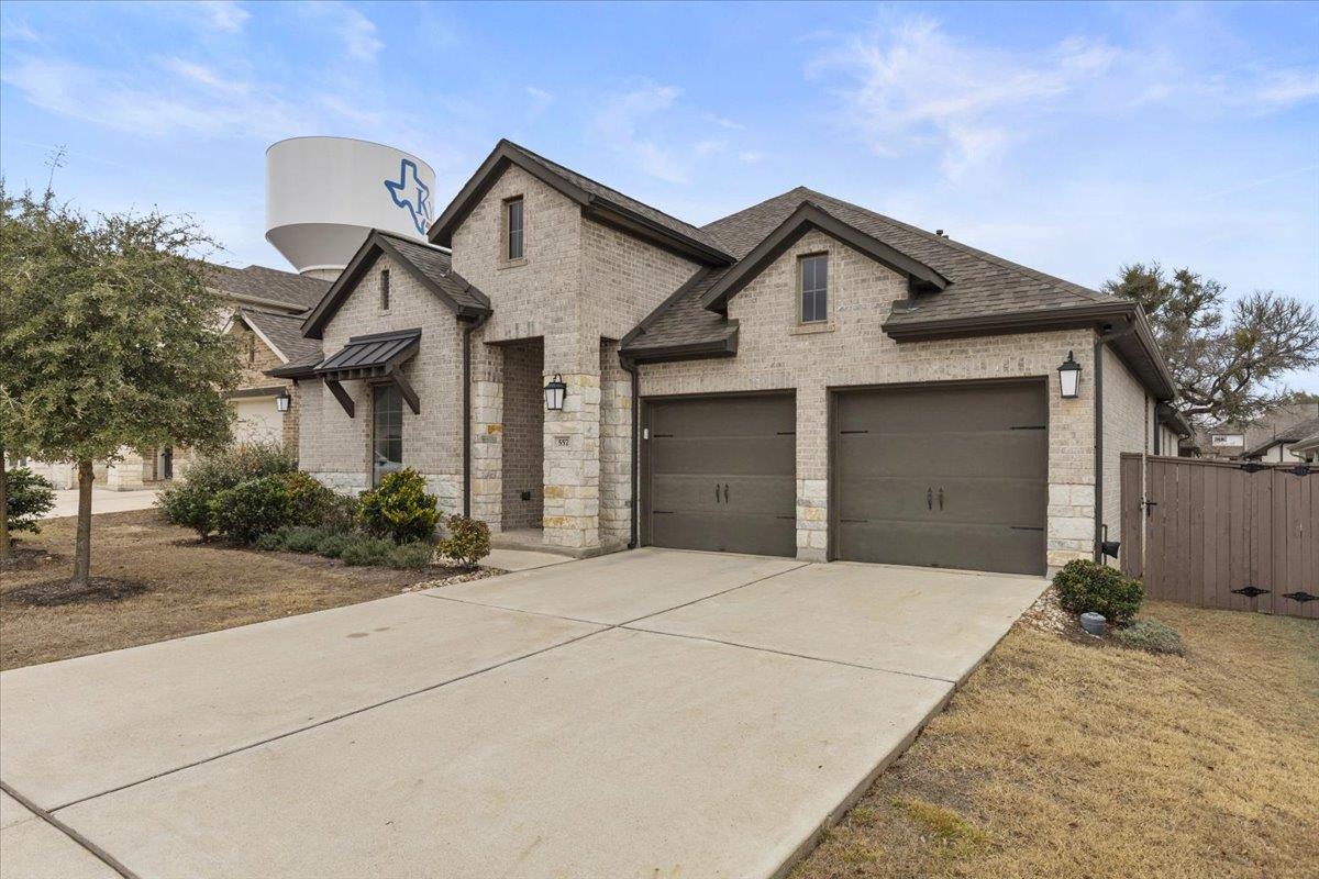 557 Jefferson DR