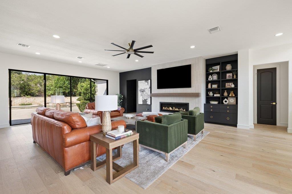 34 AUTUMN OAKS DR