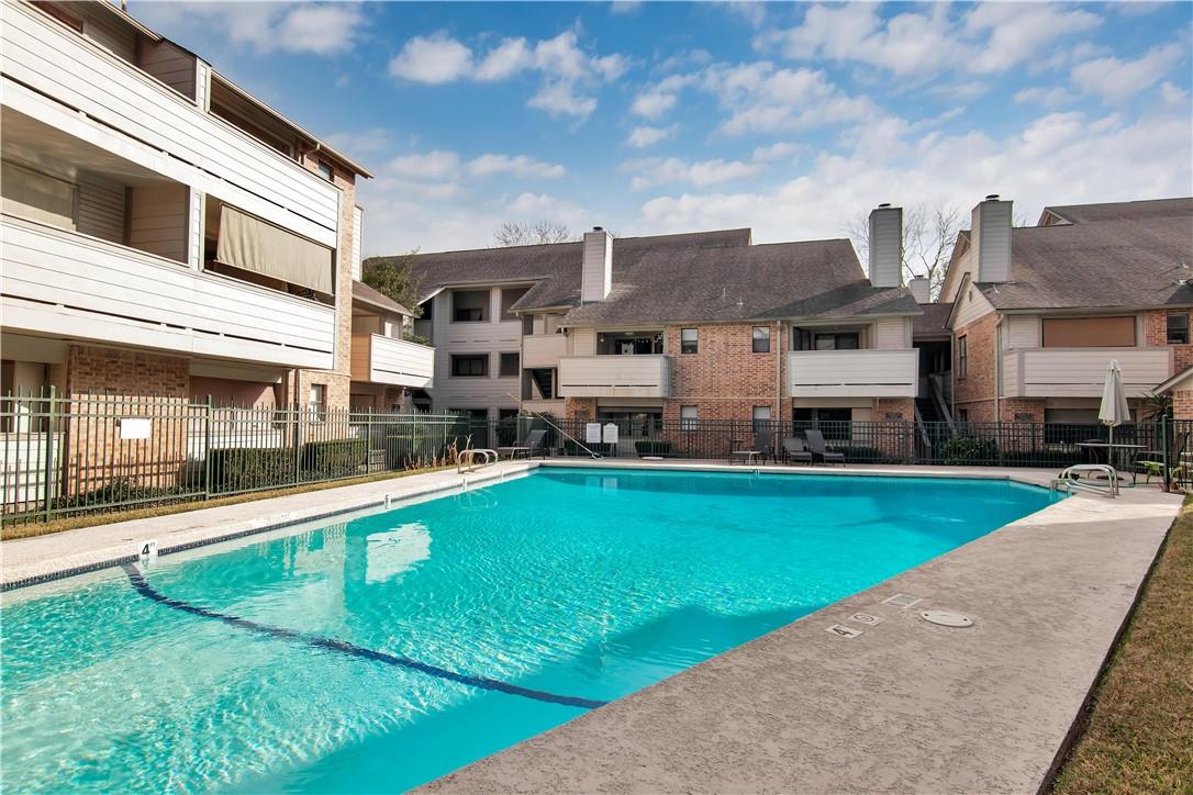 2500 BURLESON RD # 204