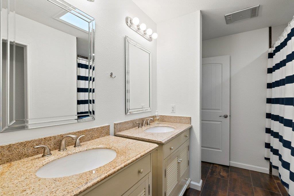 130 Deerfield CV