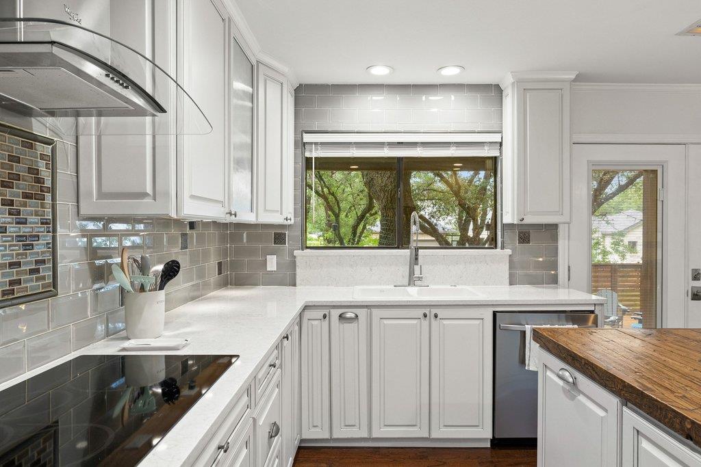 130 Deerfield CV