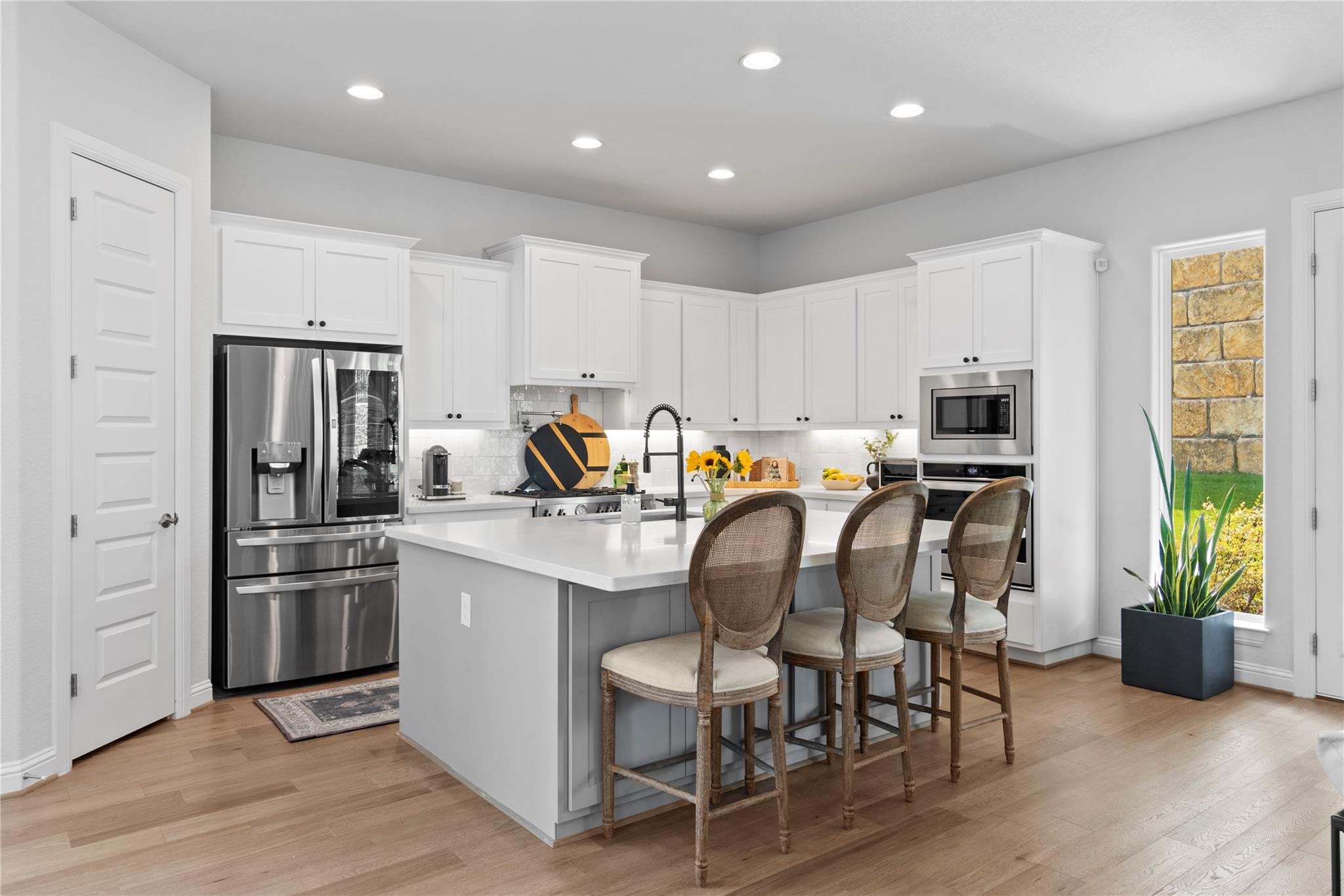 211 Abbeyville WALK