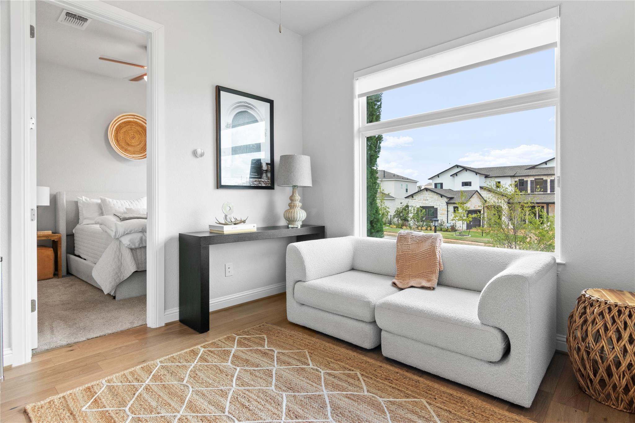 211 Abbeyville WALK