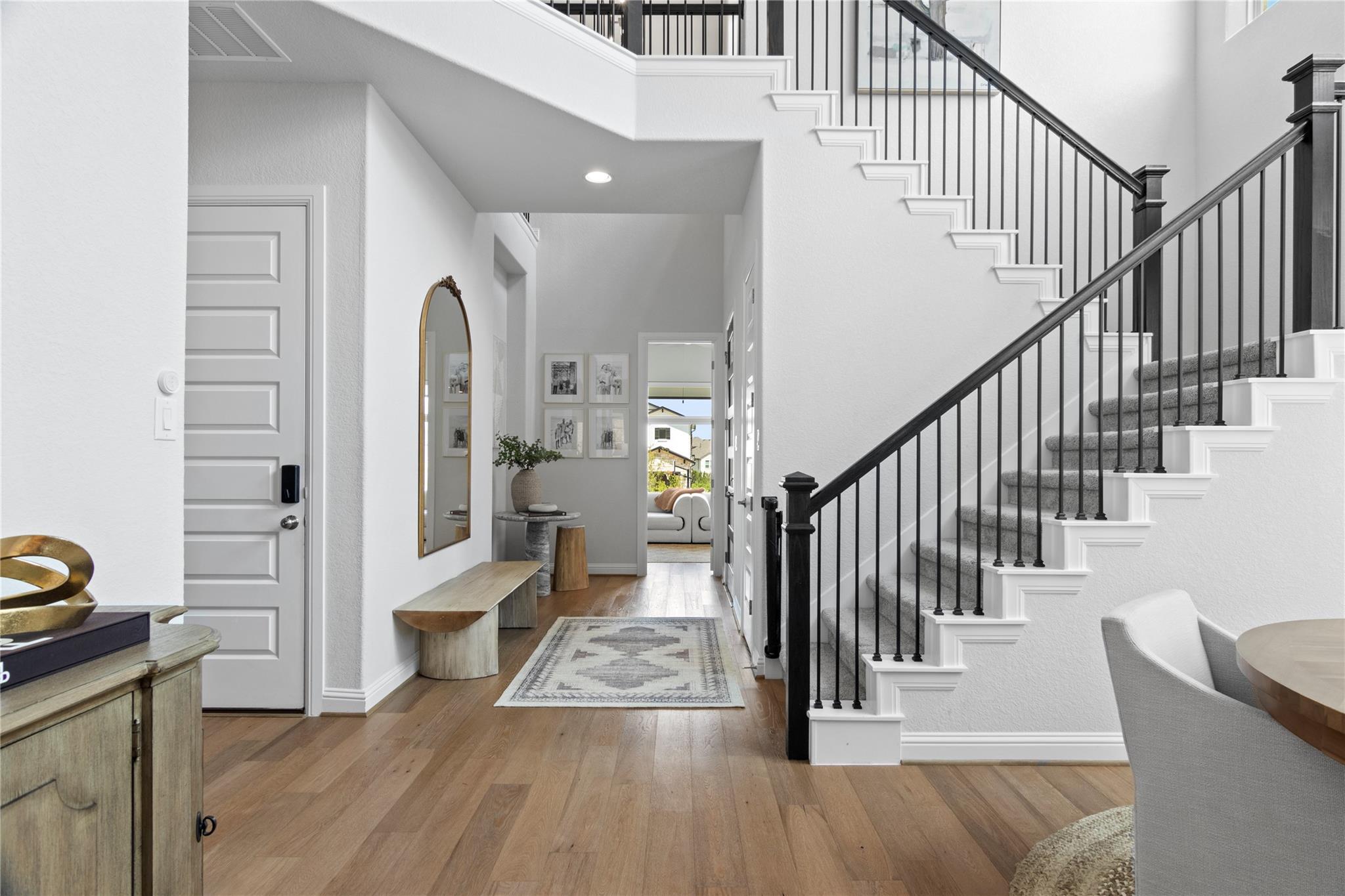 211 Abbeyville WALK
