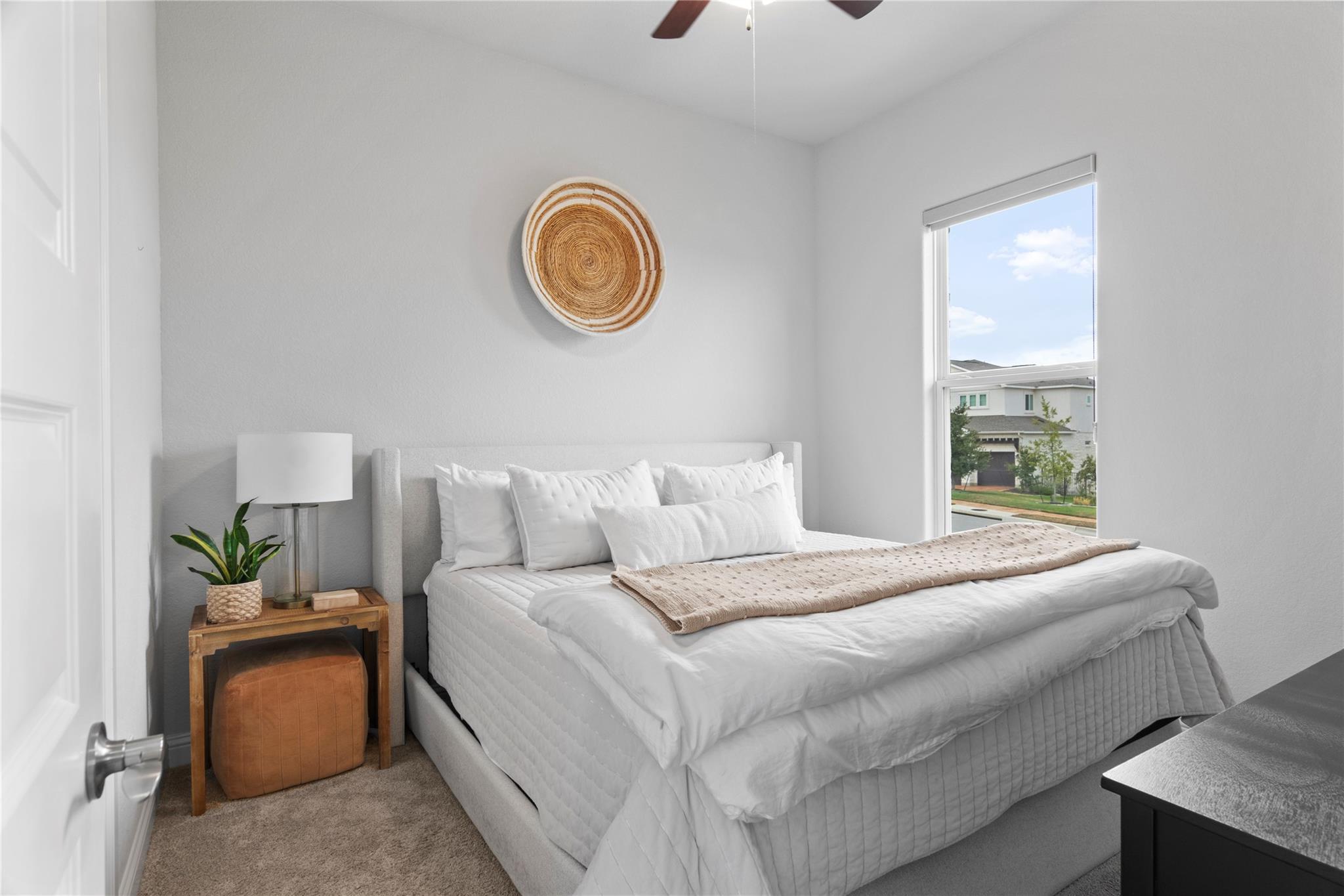 211 Abbeyville WALK