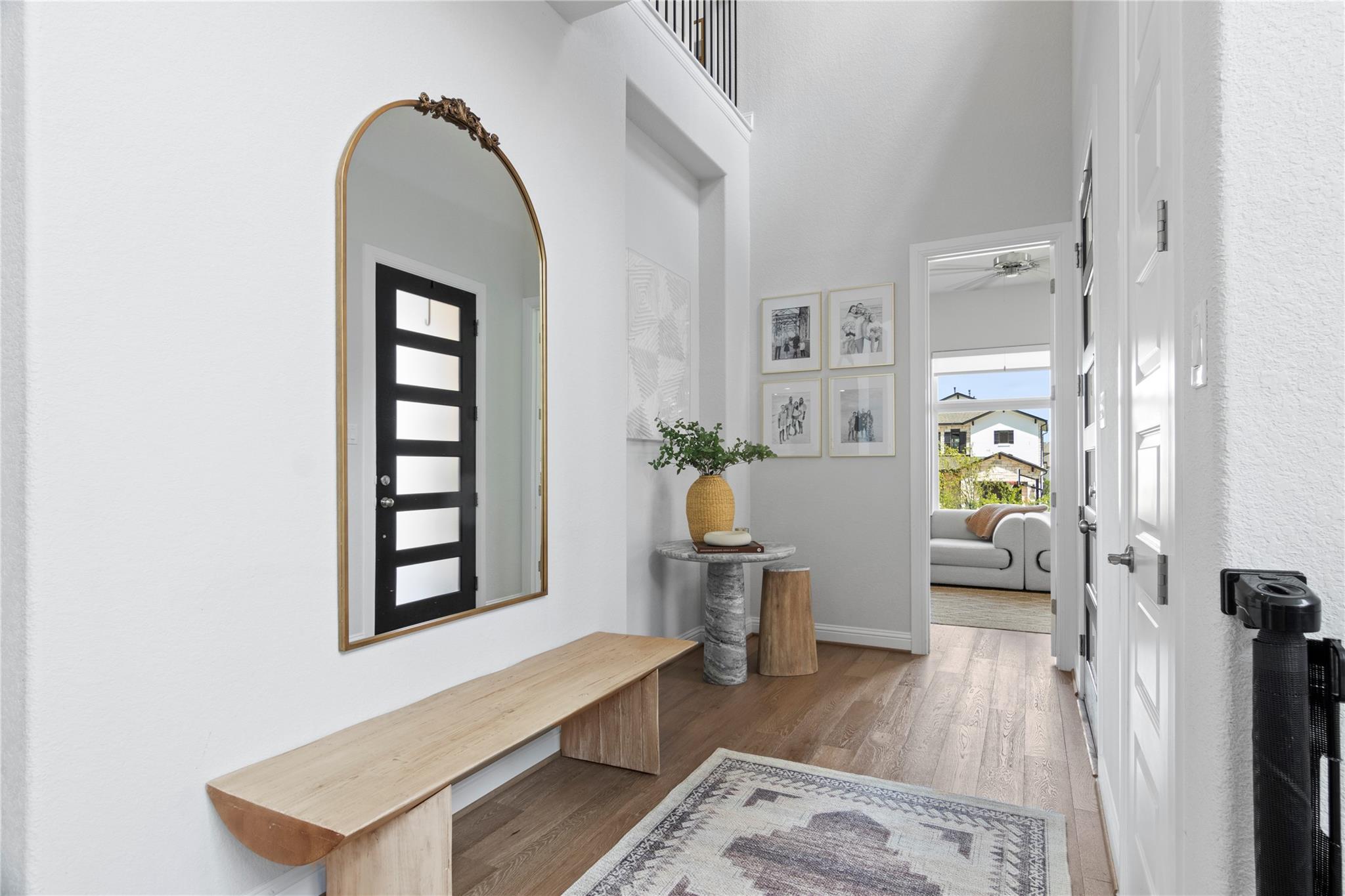 211 Abbeyville WALK