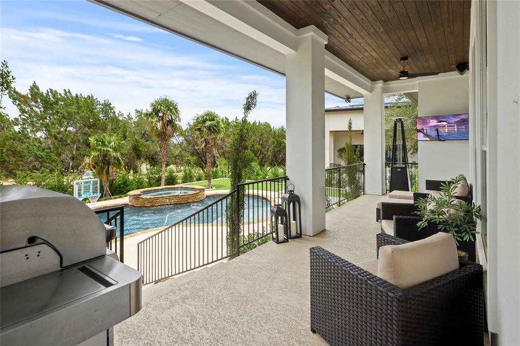 4 Autumn Oaks DR