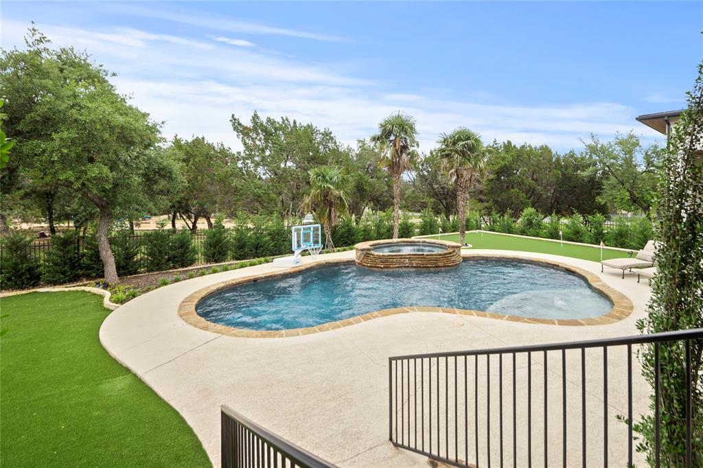 4 Autumn Oaks DR
