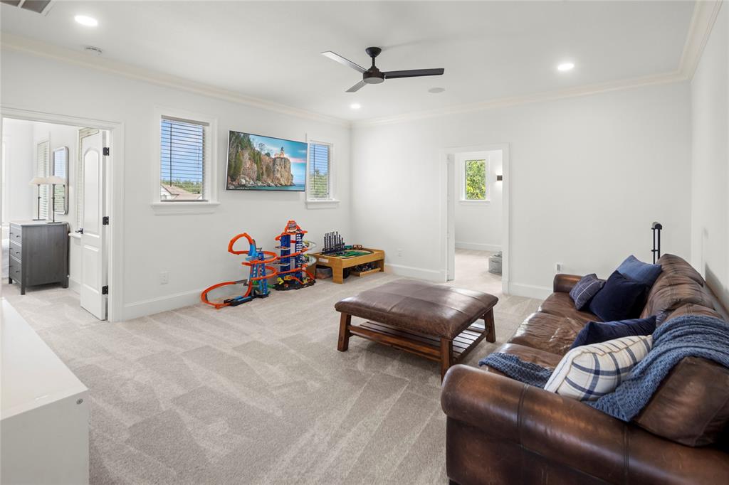 4 Autumn Oaks DR