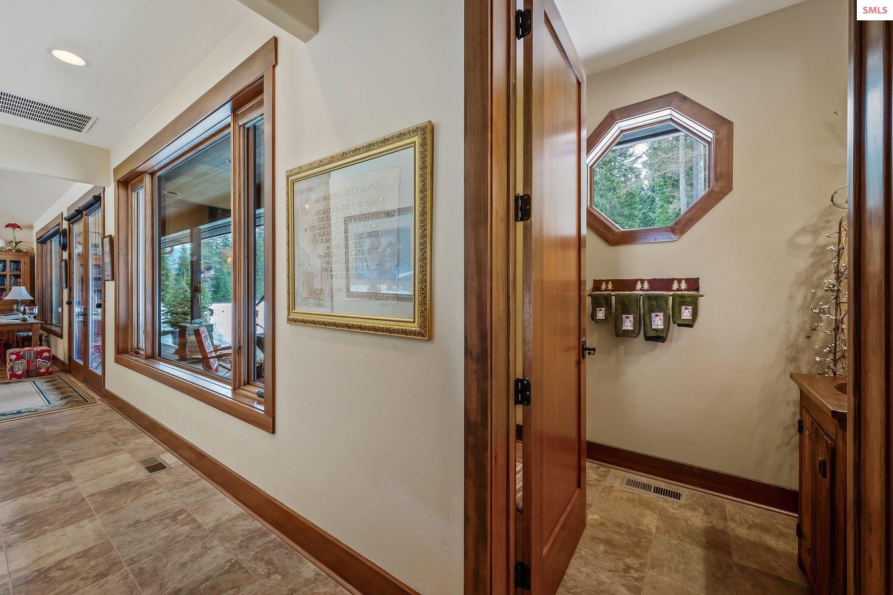 2732 Lower Pack River Road