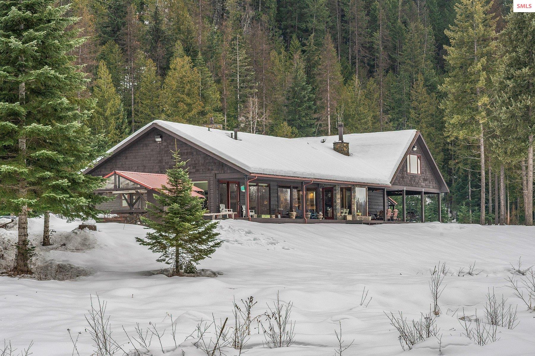 2732 Lower Pack River Road