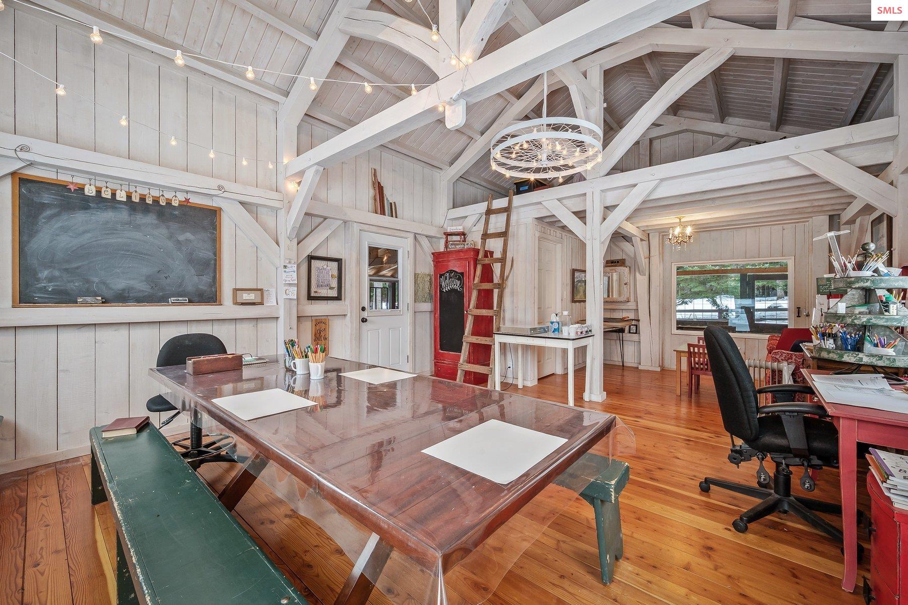 2732 Lower Pack River Road