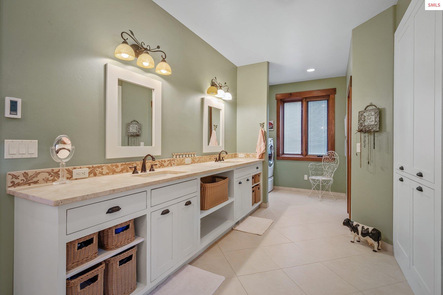 2732 Lower Pack River Road