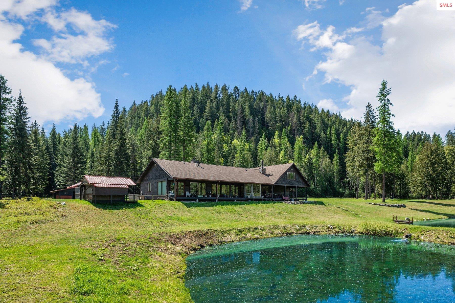 2732 Lower Pack River Road