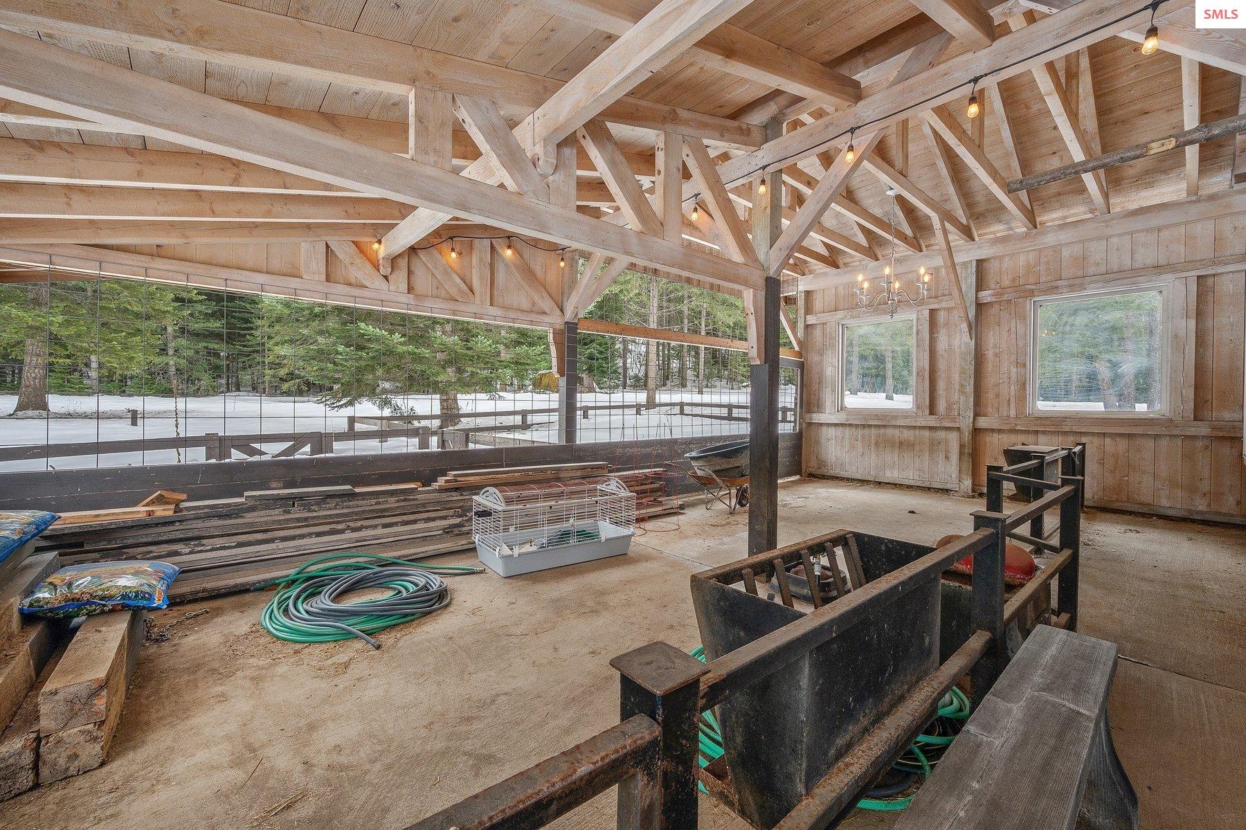 2732 Lower Pack River Road