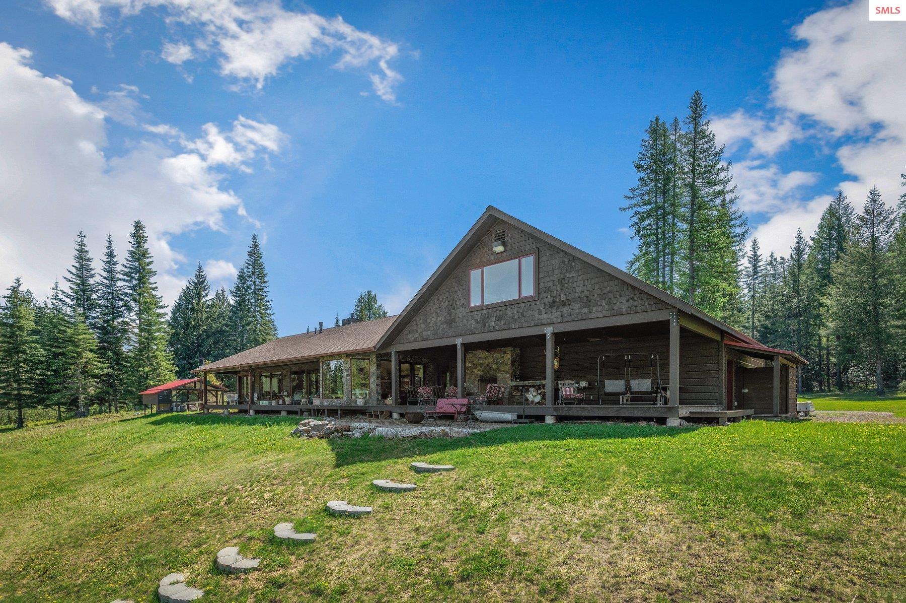 2732 Lower Pack River Road