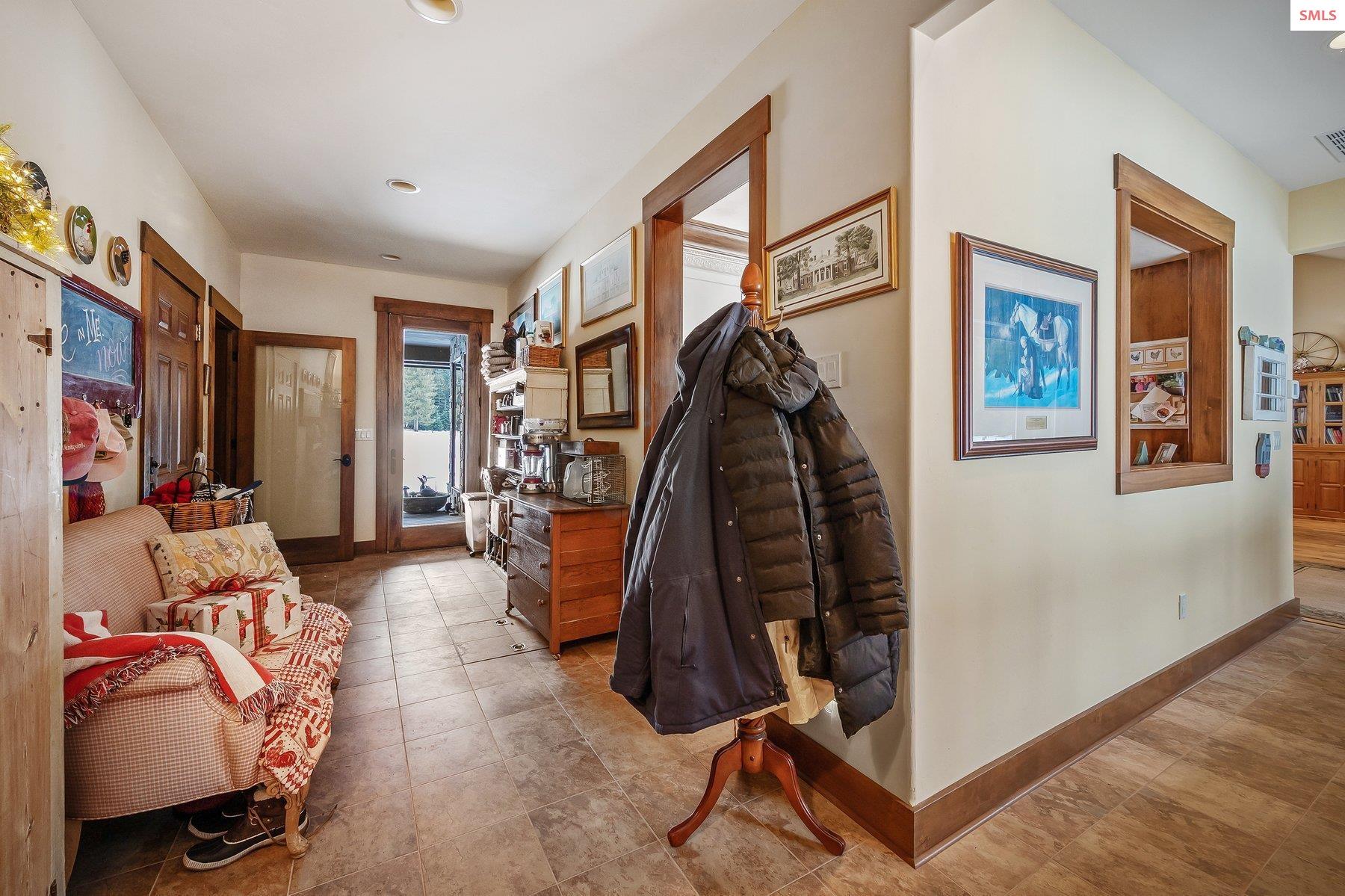 2732 Lower Pack River Road