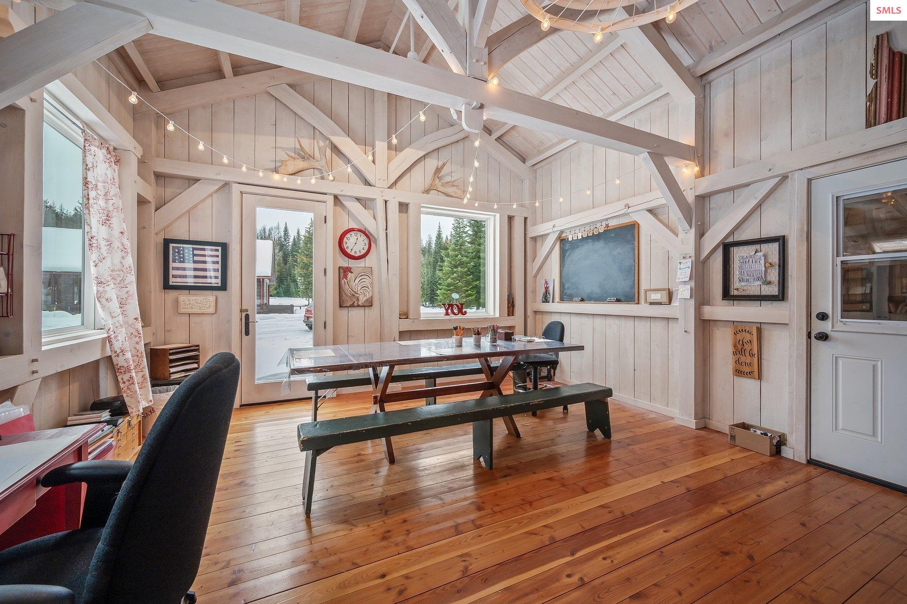 2732 Lower Pack River Road