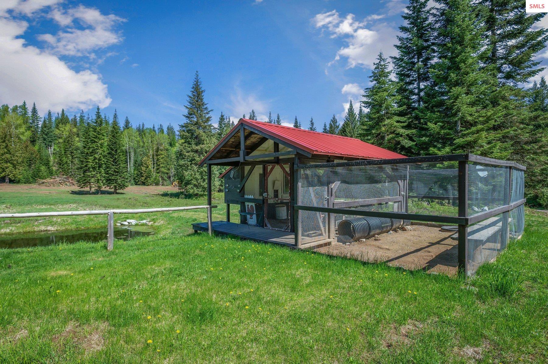 2732 Lower Pack River Road