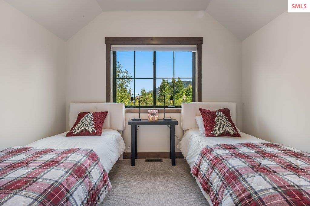 107 Oxbow