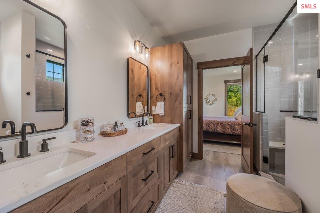 107 Oxbow
