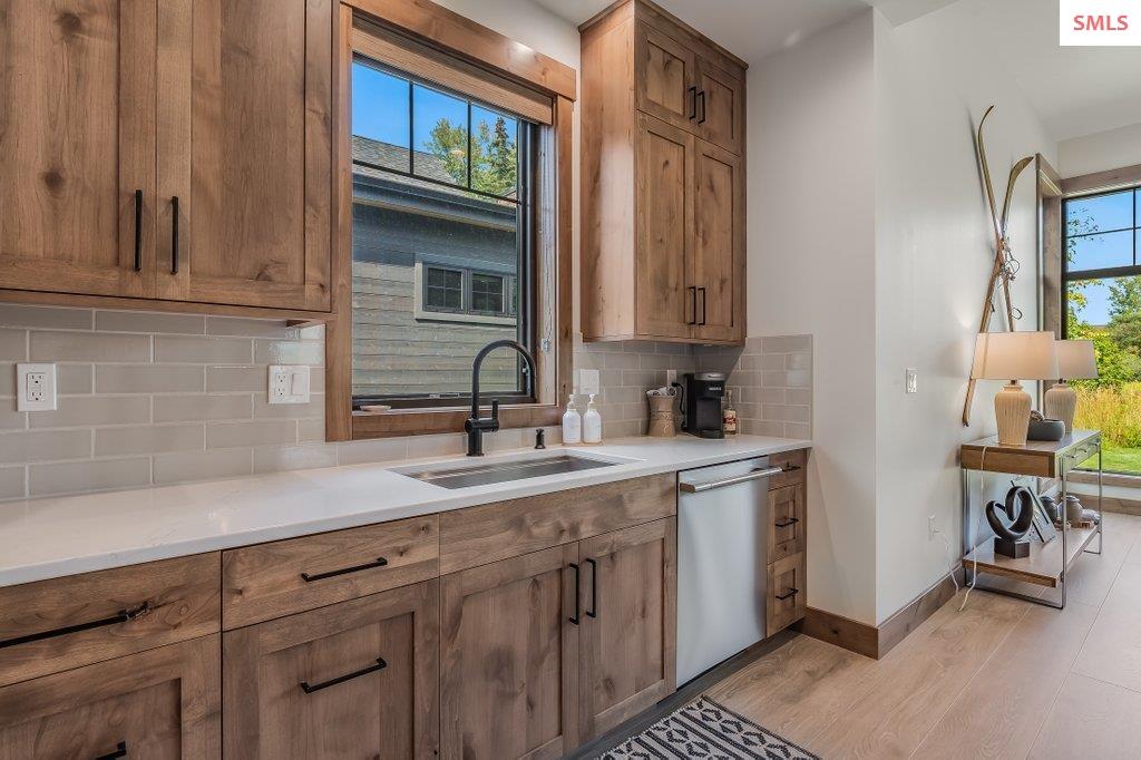 107 Oxbow