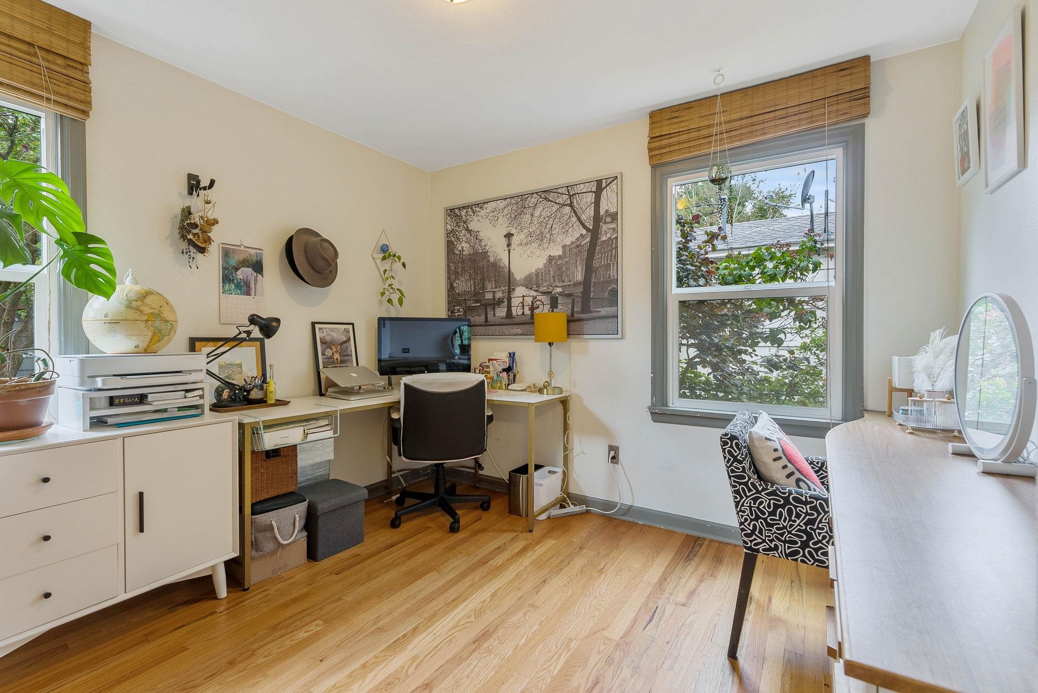 3317 W Longfellow Ave