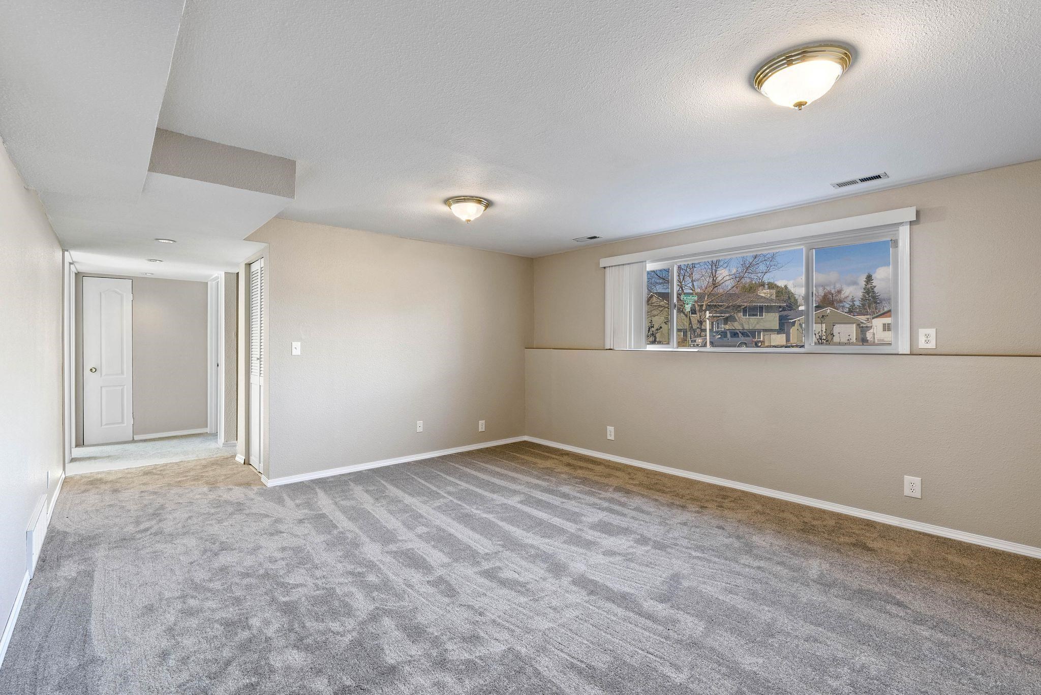 4922 N N Farmfield Rd